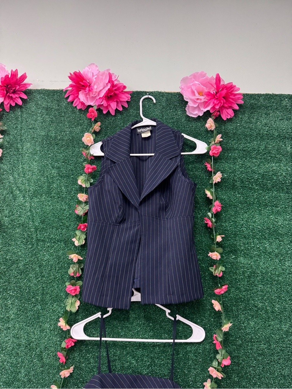 Sleeveless Pinstripe Blouse Vest - Navy